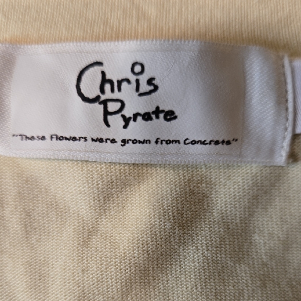 Chris Pyrate Cream T-Shirt with Pink Floral Design - Picture 9 of 10